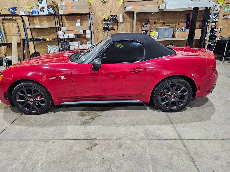 Mazda MX-5, front two